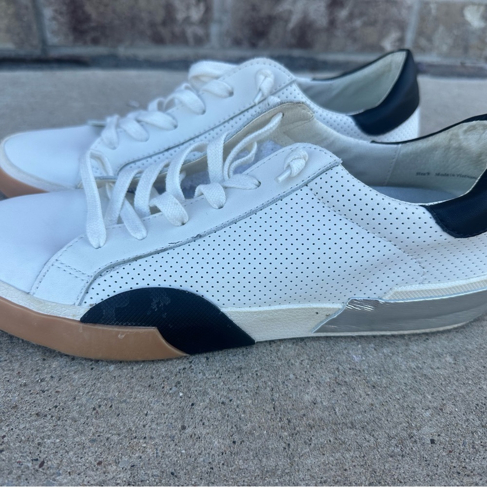 Dolce vita women’s Zina lace-up sneakers size 9
